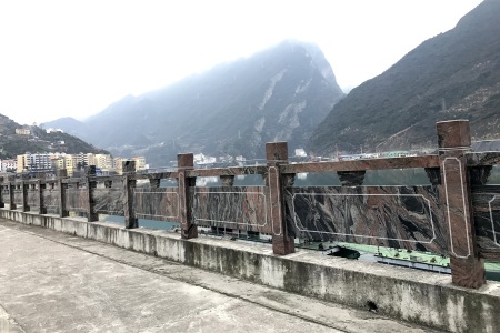 三峽紅(幻彩紅)欄桿