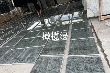 橄欖綠