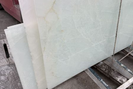 白雪公主玉石復(fù)合玻璃透光復(fù)合板