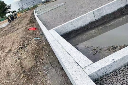 路沿石