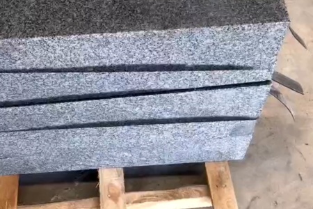 墓碑石芝麻黑