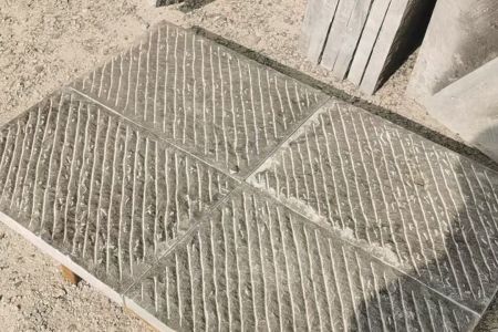 青石：青石板