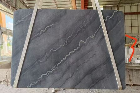 布魯斯灰