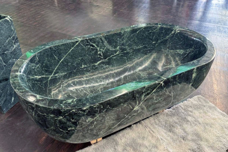 普拉達(dá)綠浴缸