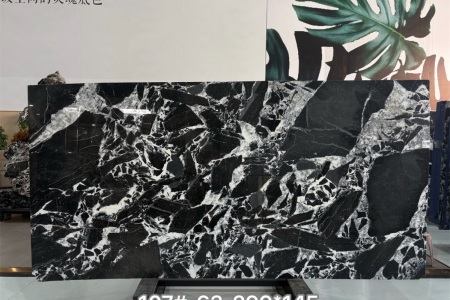 寶格麗黑
