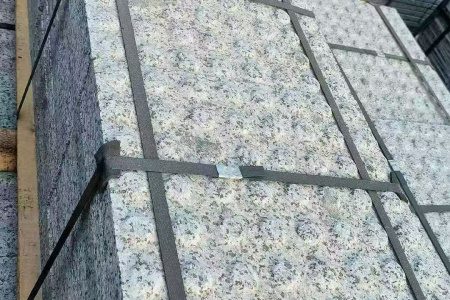 盲道石