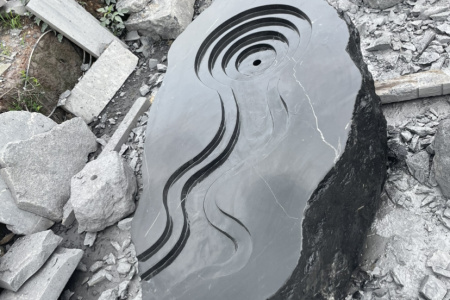 黑山石，水缽，汀步