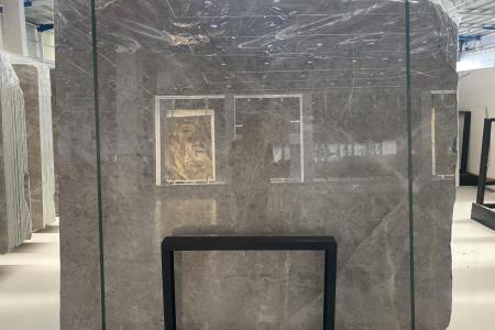 云朵拉灰