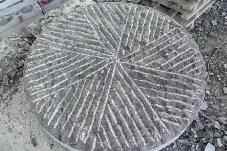 青石鏨道面