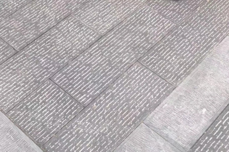 人工鏨道面青石