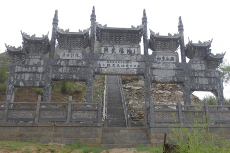 青石石雕牌坊