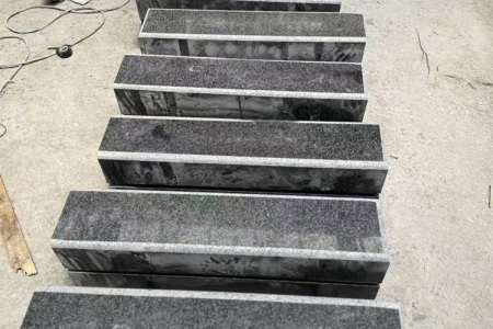 路沿石