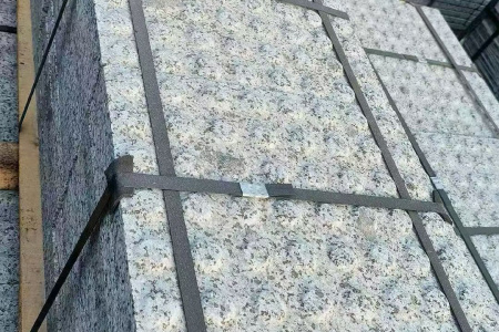 盲道石