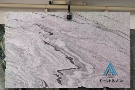 維斯康白「威斯康白」