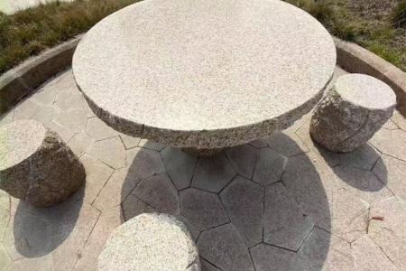 石桌椅