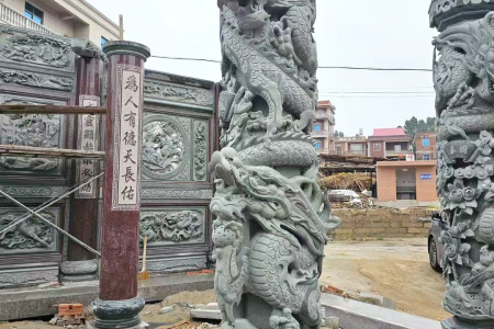 龍紋柱