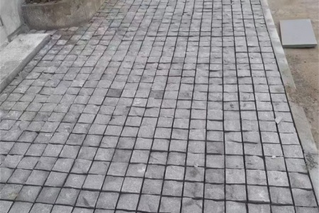 芝麻黑小方塊