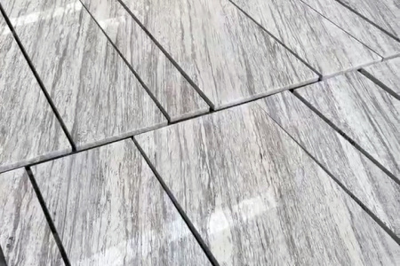 河流白