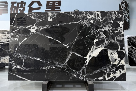寶格麗黑