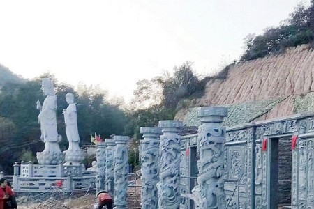 龍紋柱