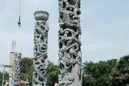 龍紋柱