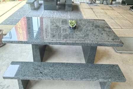 石桌凳