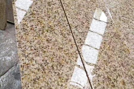 黃銹石磨光板
