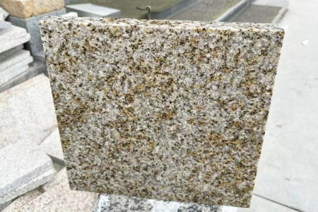 黃銹石荔枝面