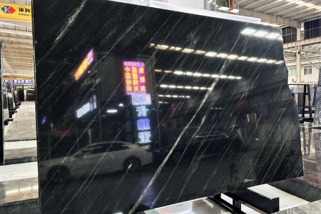 碧潭金沙