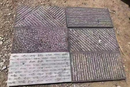 青石鑿面