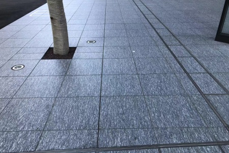 老礦夜里雪