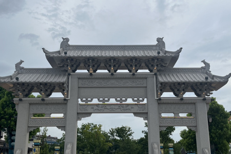 石雕牌坊