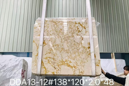 寶格麗金