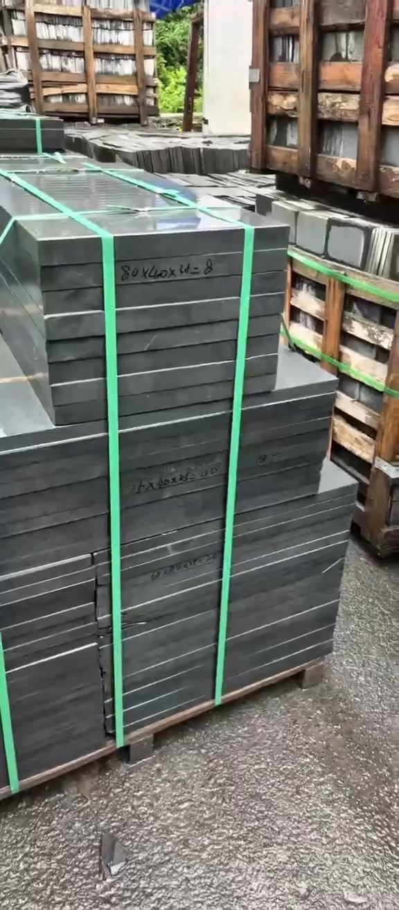 板巖大板墓碑石