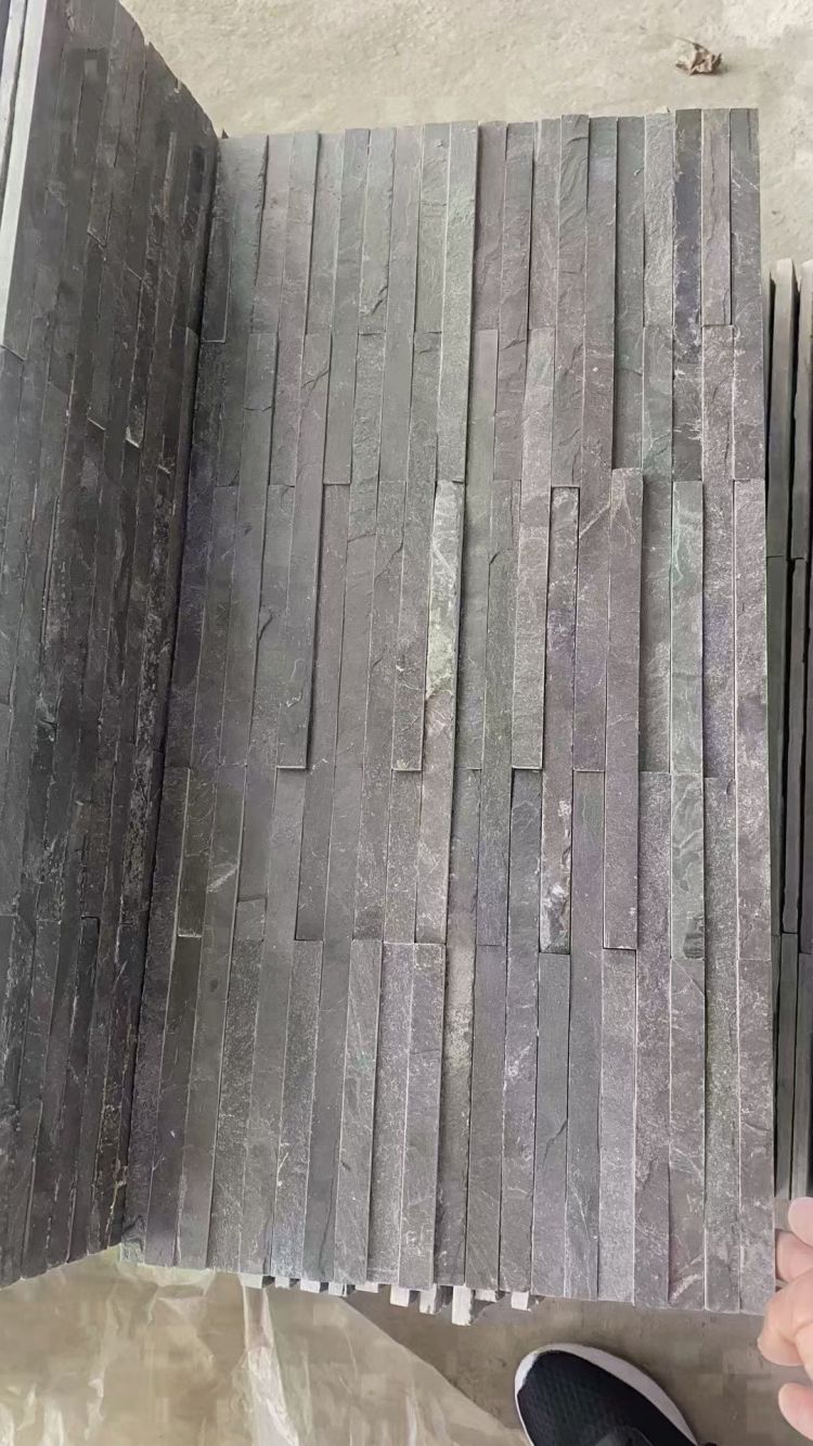 板巖