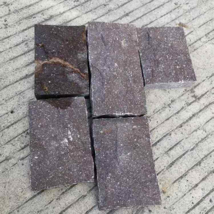 紅斑巖馬蹄石