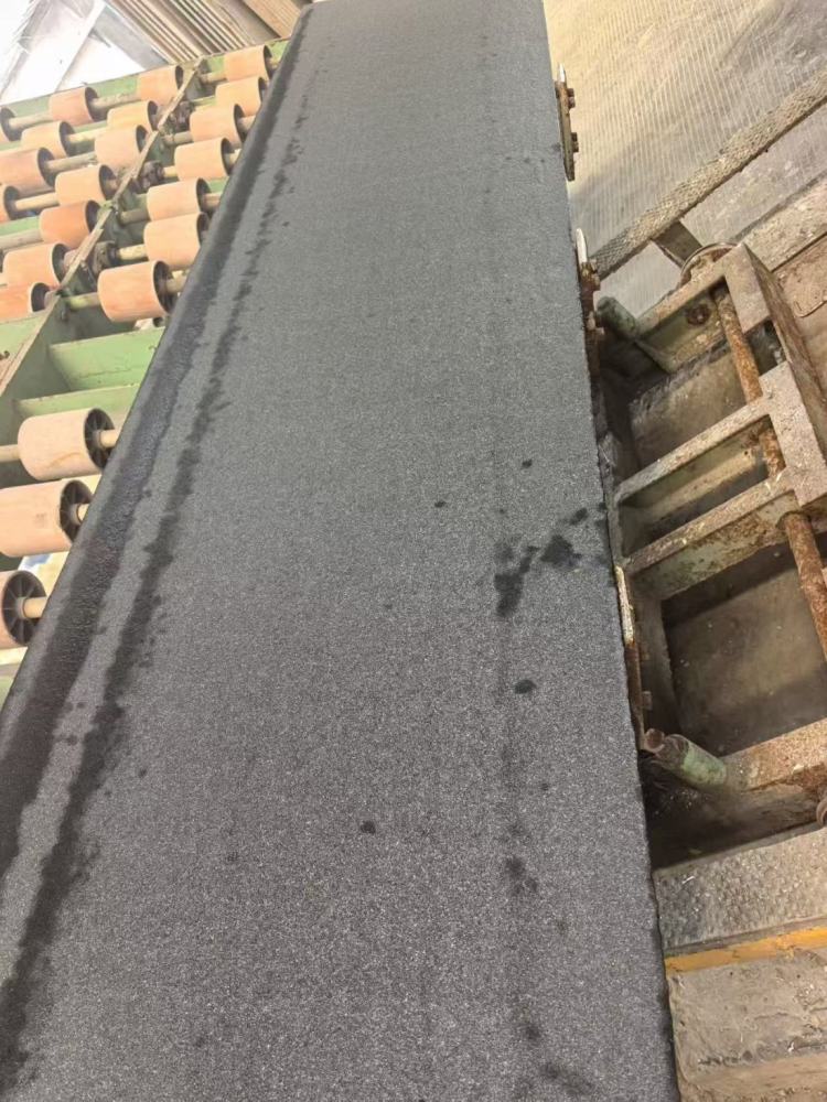 黑石火燒鋼刷面