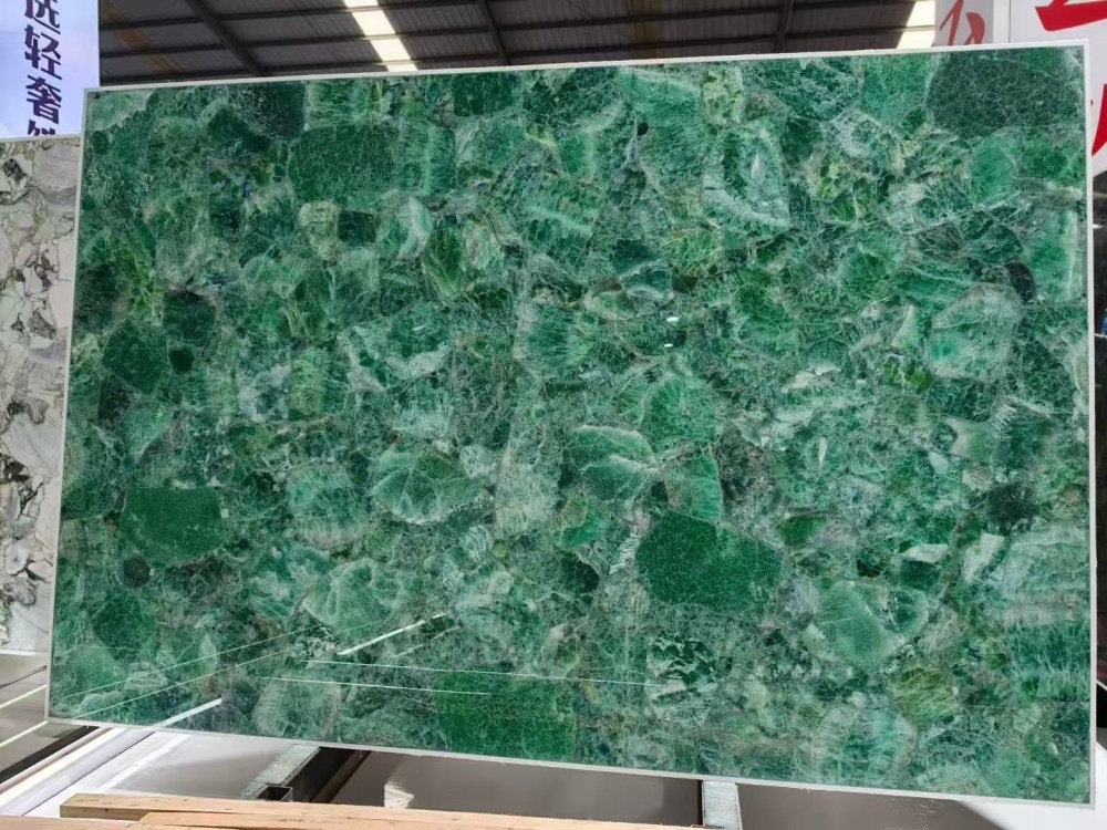 寶石綠螢石(綠水晶)